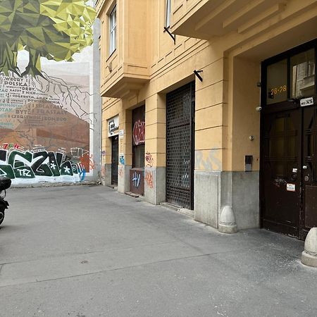 Explore Budapest From A Central Cozy Home & Sweet Retreat Bagian luar foto