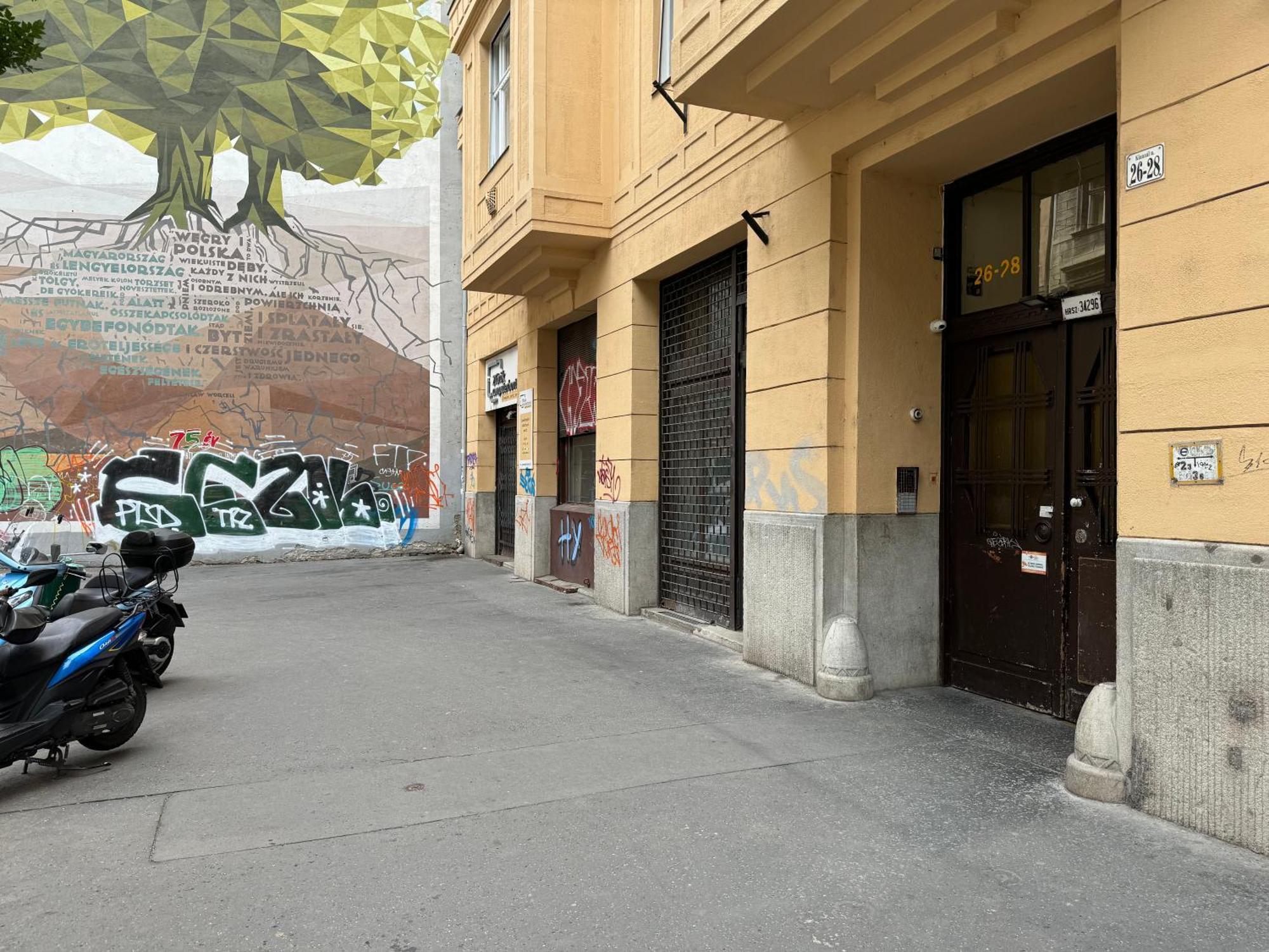 Explore Budapest From A Central Cozy Home & Sweet Retreat Bagian luar foto
